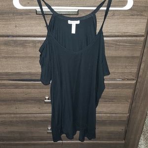 VS PINK -- Off the shoulder tee 🦄